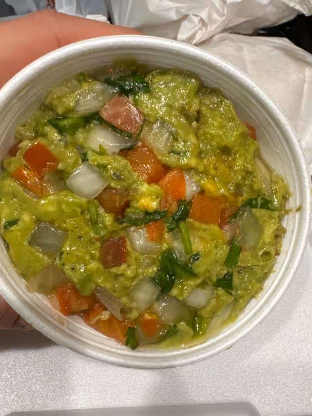 Guacamole 16oz